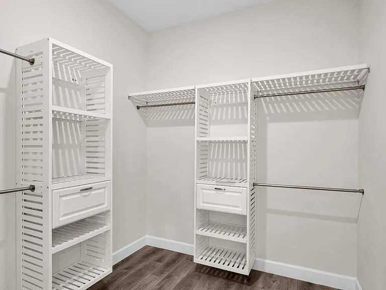 27-web-or-mls-Primary Closet 1_07042026