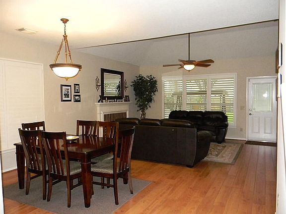 3rd image of 9819 Corral Corner Ln
