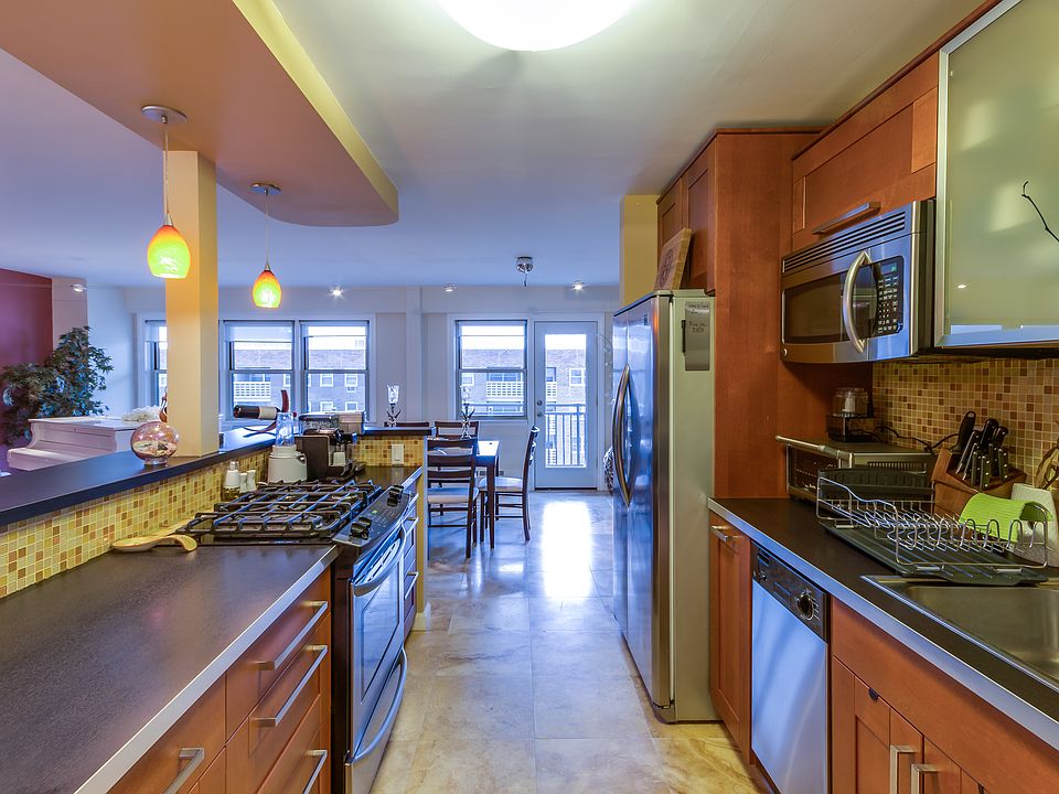 1st image of 25 Neptune Blvd APT 6N