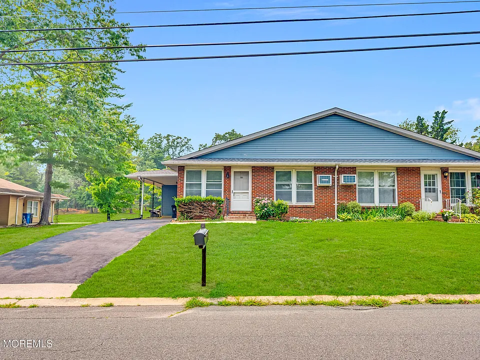 16 Sycamore Access Rd #B