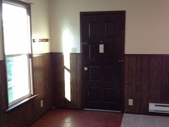 4th image of 3717 Yakima Ave