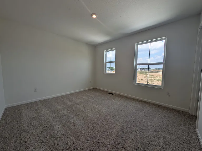 8161 Sycamore Hollow Dr — Photo 25