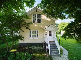 342 3rd St, Manistee, MI 49660