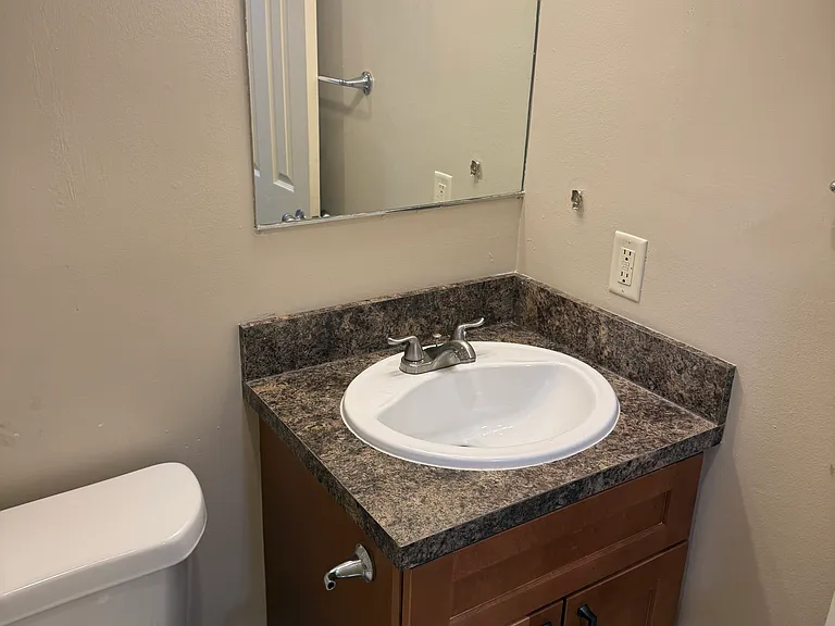 1531 D St #3 — Photo 14