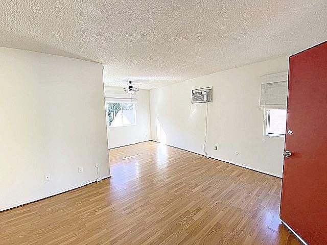 1st image of 1467 Silver Lake Blvd