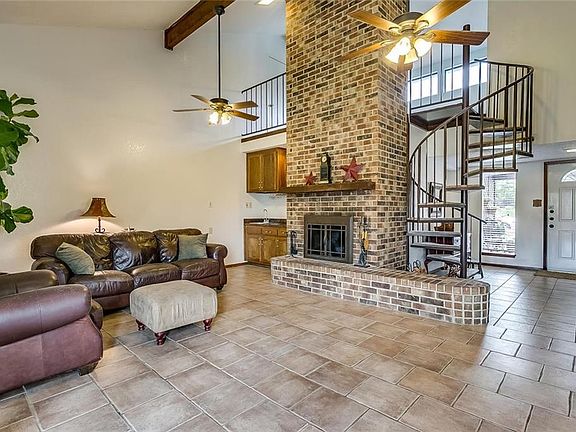 4th image of 457 Meadowhill Dr