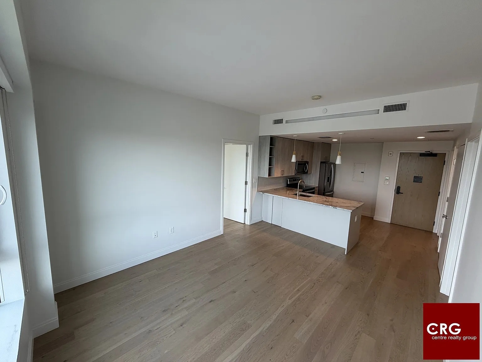 2 bed, 2.0 bath, 874 sqft, $4,900 — Photo 2