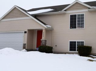 5096 Rivera Dr SW, Wyoming, MI 49418