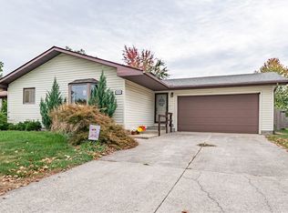 2554 S Nantucket Dr, Decatur, IL 62521