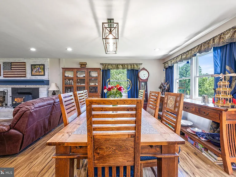 4301 Mountain View Dr — Photo 21