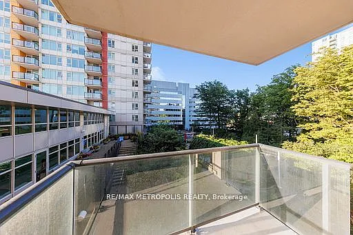 190 Borough Dr #611 — Photo 11