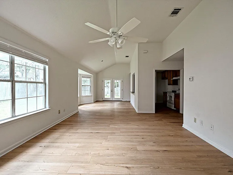 108 N Mockingbird Cir — Photo 5