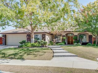 902 Revere Way, Bakersfield, CA 93312