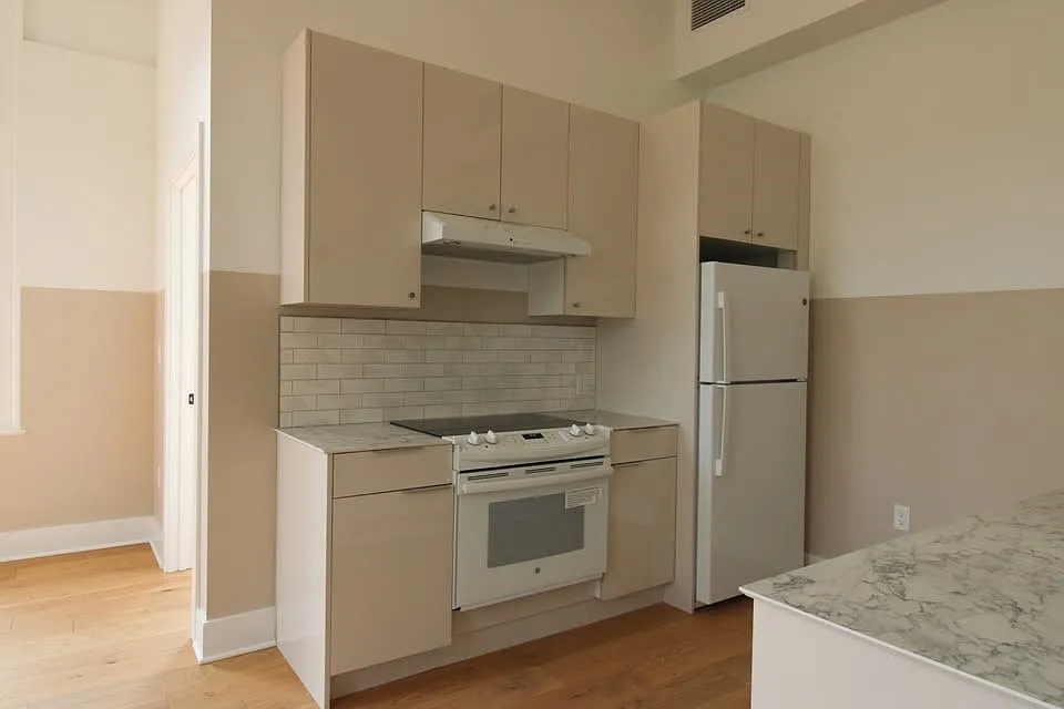 1 bed, 1.0 bath, 924 sqft, $2,090 — Photo 2