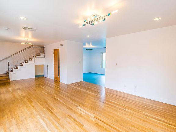 2nd image of 477A Nassau Ave #A