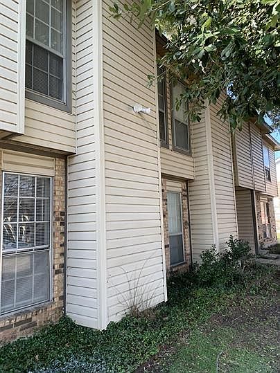 1st image of 2737 Patricia Ln