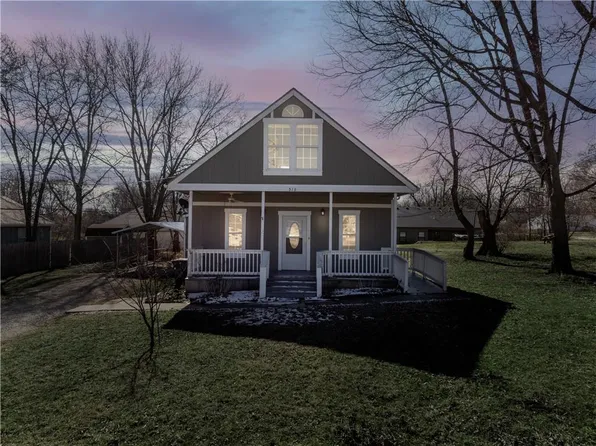 518 E 5th St, Lawson, MO 64062