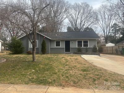 4825 Farm Pond Ln, Charlotte, NC, 28212