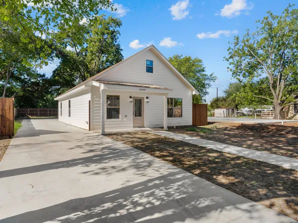 1909 S 21st St, Waco, TX 76706