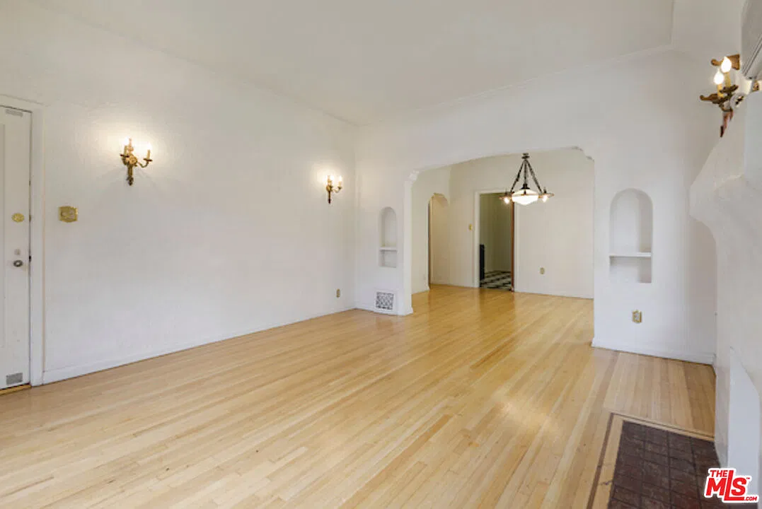2 bed, 1.0 bath, 1280 sqft, $3,550 — Photo 3