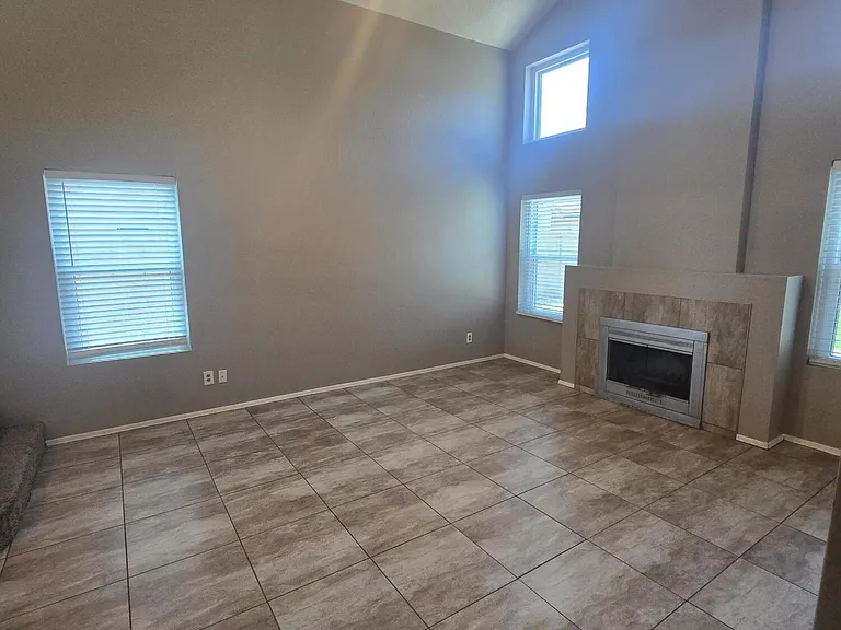 5144 W Boston Way — Photo 3