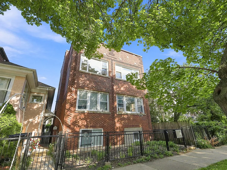 4827 N Spaulding Ave #2R