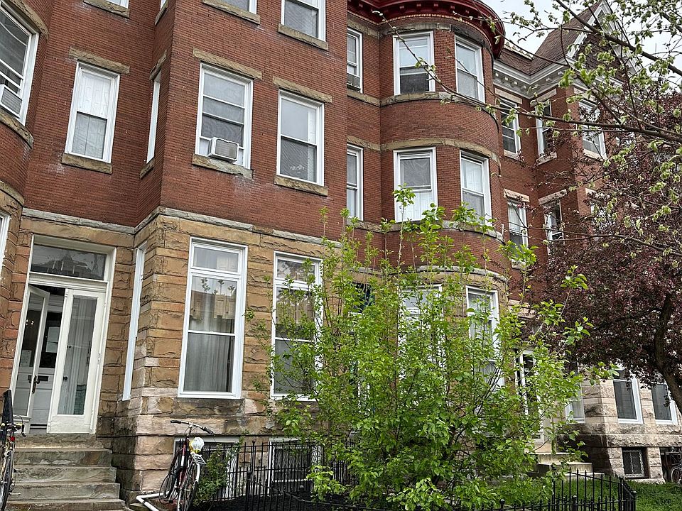 1st image of 2827 Saint Paul St #1B