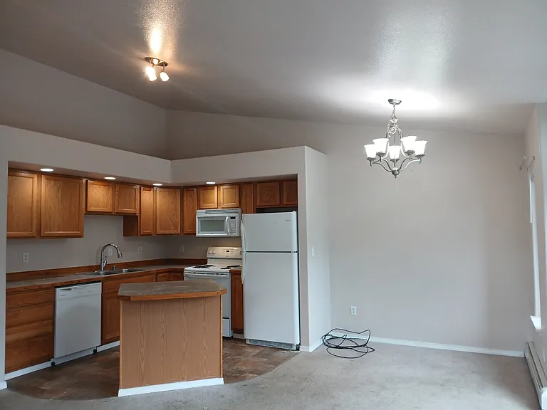 320 E Victor Cir #B — Photo 32