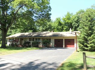 81 Chatfield Dr, Trumbull, CT 06611