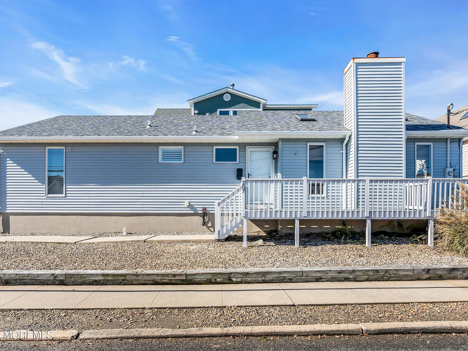 3 bed, 1470 sqft, $3,200 — Photo 4