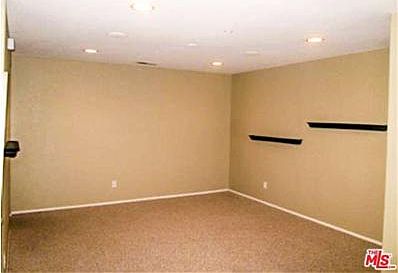 3rd image of 26400 Antonio Cir