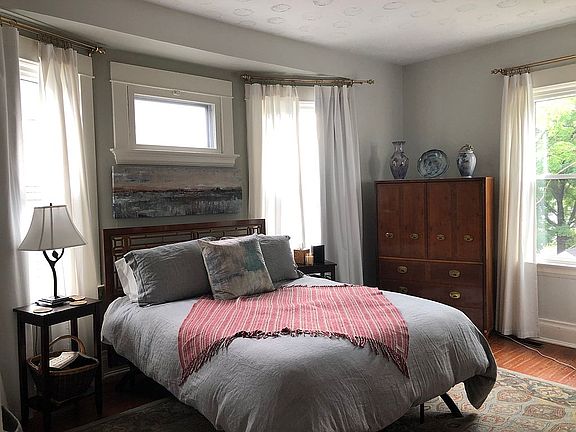 5th image of 2907 Minot Ave
