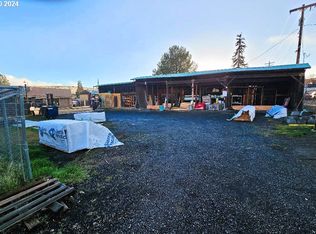 404 Deschutes Ave, Maupin, OR 97037