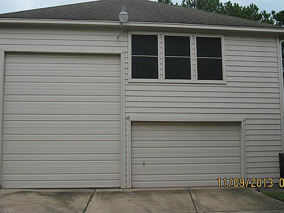 NOW THAT'S A GARAGE!