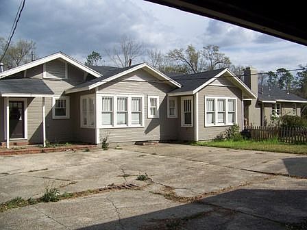 2nd image of 403 S 22nd Ave