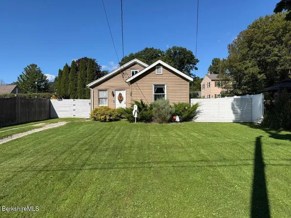 30 Lucille St, Pittsfield, MA 01201