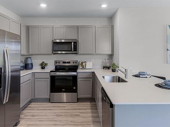 5th image of 3316 White Indigo Rd