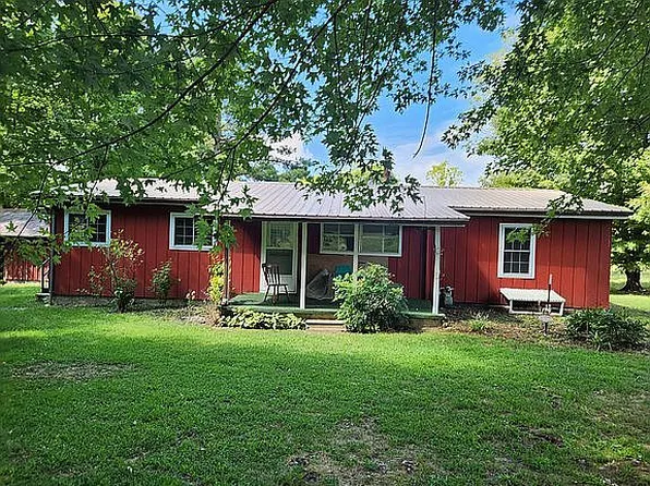 1408 W Cove Rd, Jamestown, TN 38556
