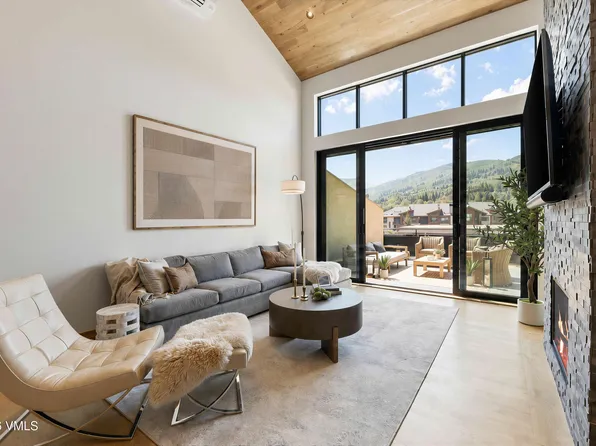 137 Benchmark Rd #214, Avon, CO 81620