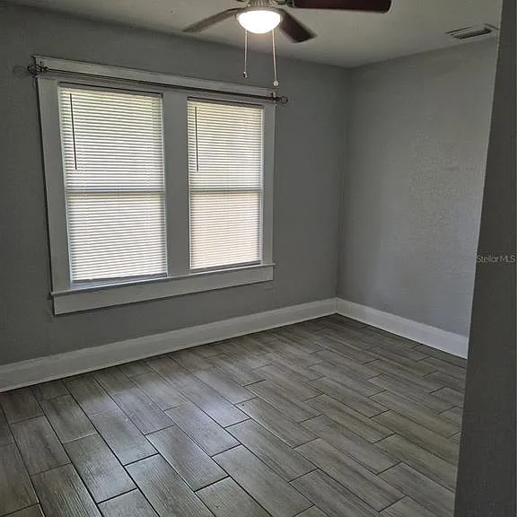127 W Sligh Ave — Photo 8