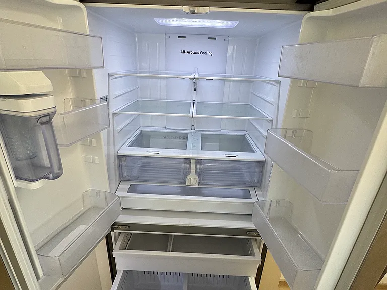 Fridge and freezer