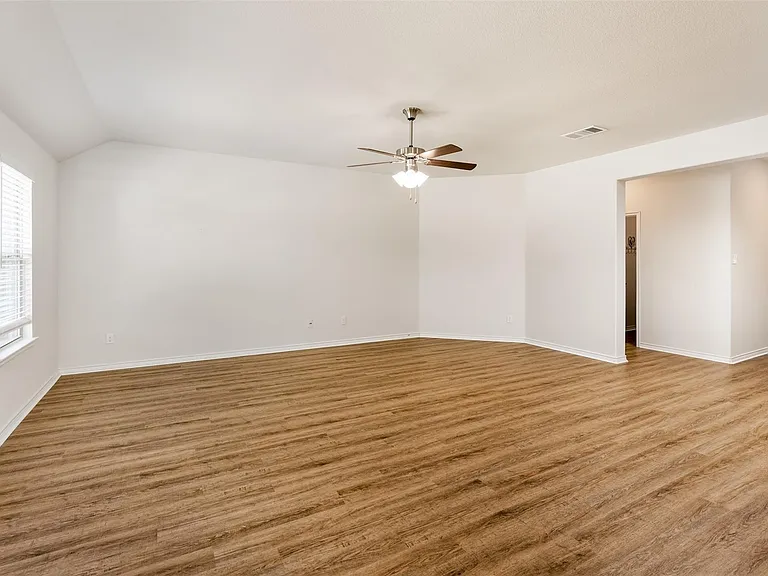 716 Bluebird Way — Photo 17