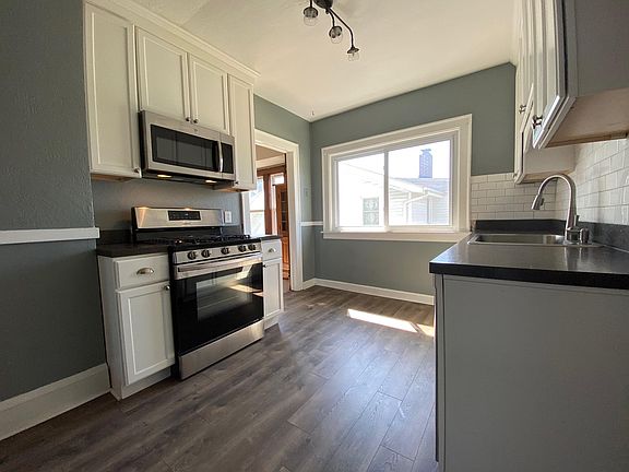 3rd image of 2072 Richland Ave
