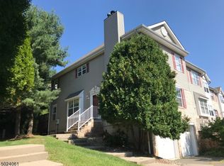 601 Tallwood Ln, Green Brook, NJ