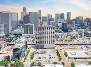 2016 Main St APT 1710, Houston, TX 77002
