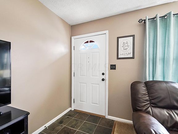 4th image of 2590 Suann Ave