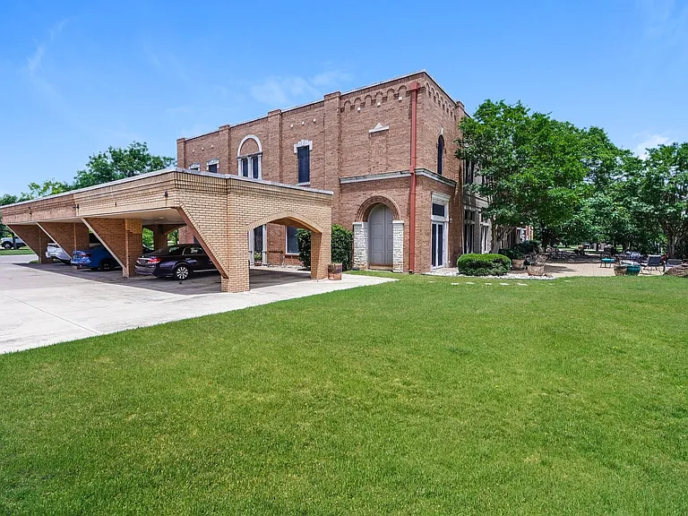 11351 Hilltop Rd — Photo 56