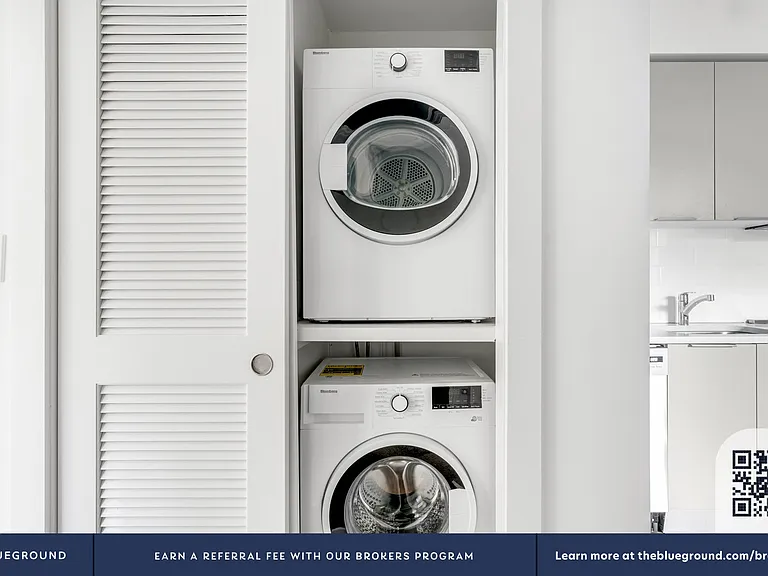 Washer/Dryer in Apartment