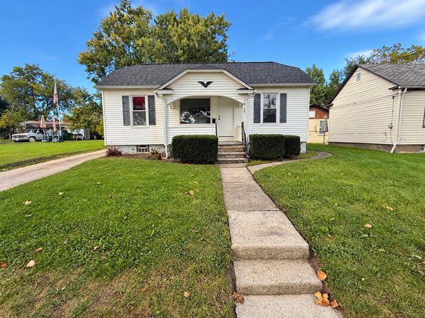 29 W Interstate St, Bedford, OH 44146 – 3-bedroom rental in Bedford