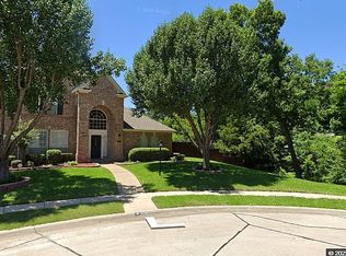 6905 Lochmoor Ln, Garland, TX 75044